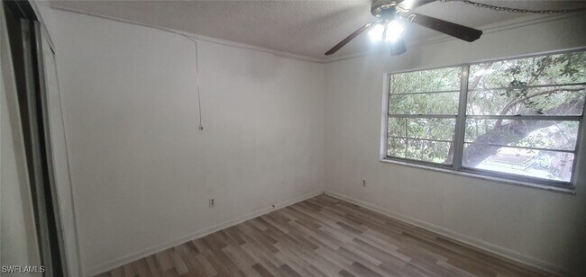 Building Photo - 2524 Congress St