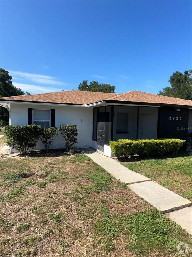 Building Photo - 2220 Leo Dr Rental