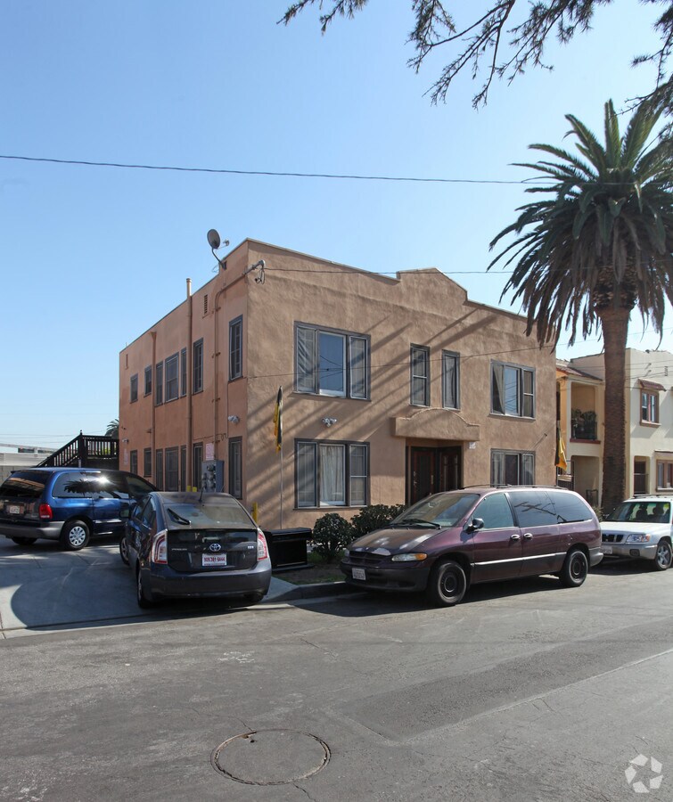 Foto principal - 1280-1286 N Ardmore Ave