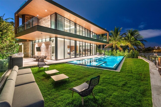 Building Photo - 15 E San Marino Dr Rental