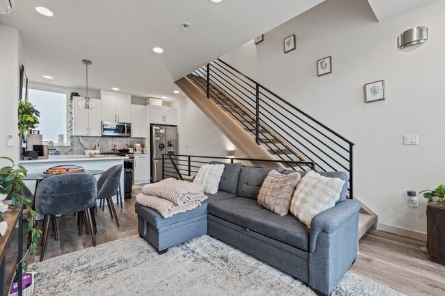 Photo - 2045 NW 60th St