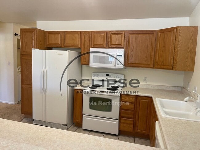 497 Coronado Ct Unit D
