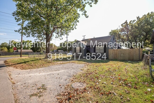 Photo - Beautiful 2 Bedroom Remodel! Available Today!