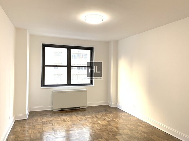 Building Photo - 5 AVENUE Rental