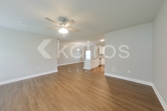 Photo - 22863 Monterey Ave