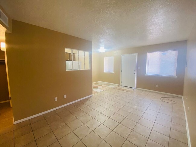 Photo - 1 Bedroom 1 bath unit available now! Unit LCO Foster Rd.