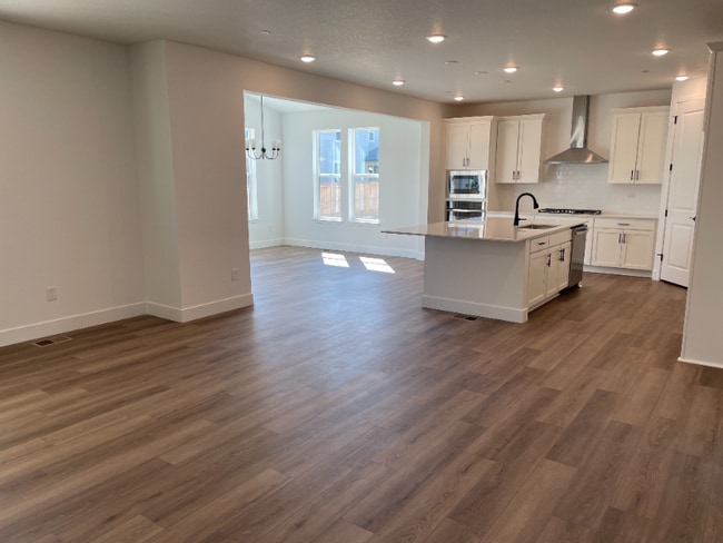 Photo - 2657 Mondt Ln