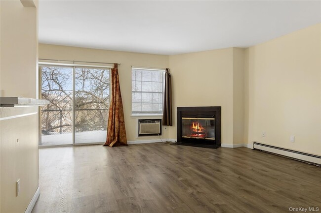 Building Photo - 7 Lexington Ave Unit 8