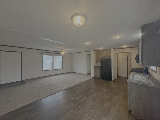 Photo - 249 Laurel Leah