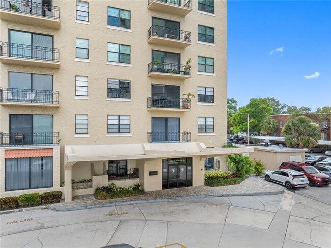 Building Photo - 2109 Bayshore Blvd Unit 102