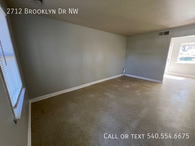 Photo - 2712 Brooklyn Dr NW