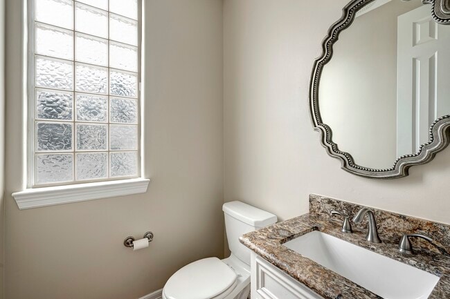 Photo - 3318 W Dallas St