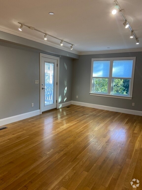Building Photo - 5/7-7 Plymouth St Unit 2 Rental