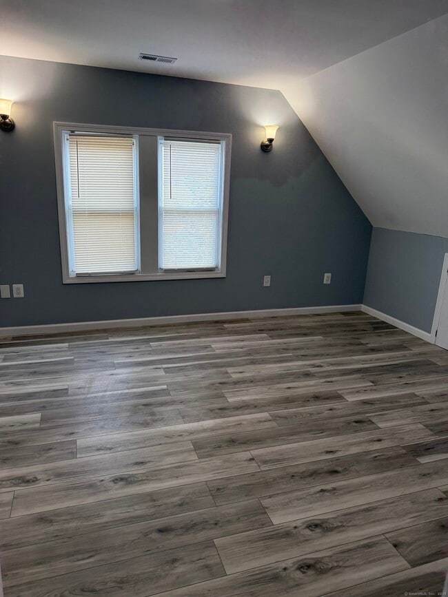 Photo - 67 Baldwin St Unidad Third floor