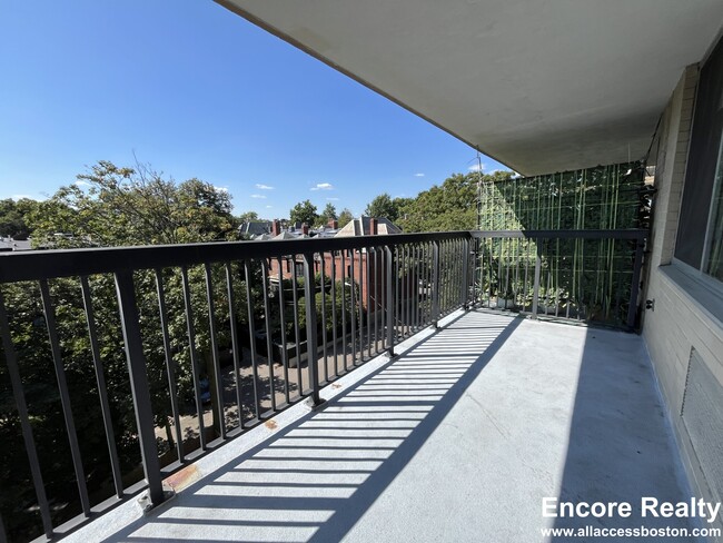 Photo - 73 Monmouth St Condominio Unidad 3