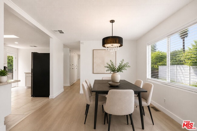 Photo - 6035 Fallbrook Ave