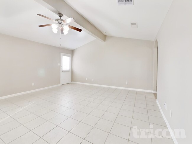 Photo - 624 Totem Trail Dr