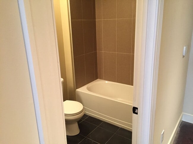 Photo - Montgomery Square Apartments