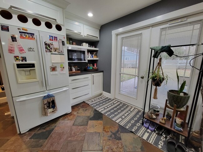 Photo - 1406 Briarwood Dr