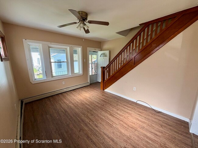 1005 S Main St