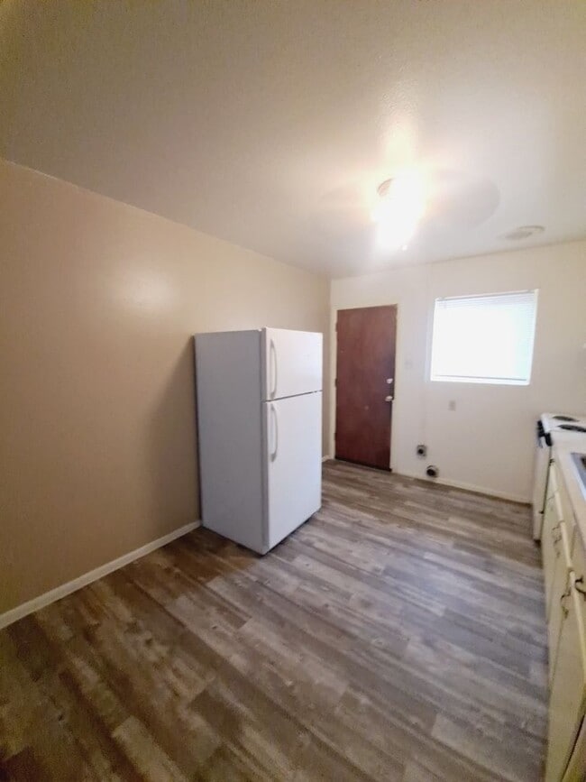 Photo - 3215 Morris St NE Unit 3