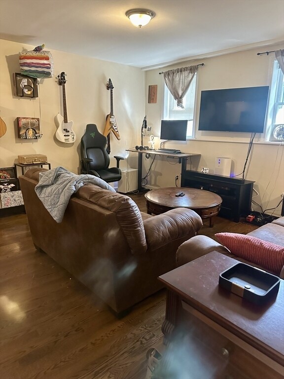 Photo - 160 Bolton St Unit 1