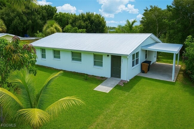 Photo - 581 Wood Ave