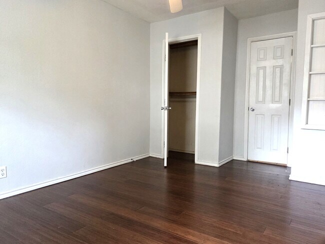 Photo - 513 Wolf St