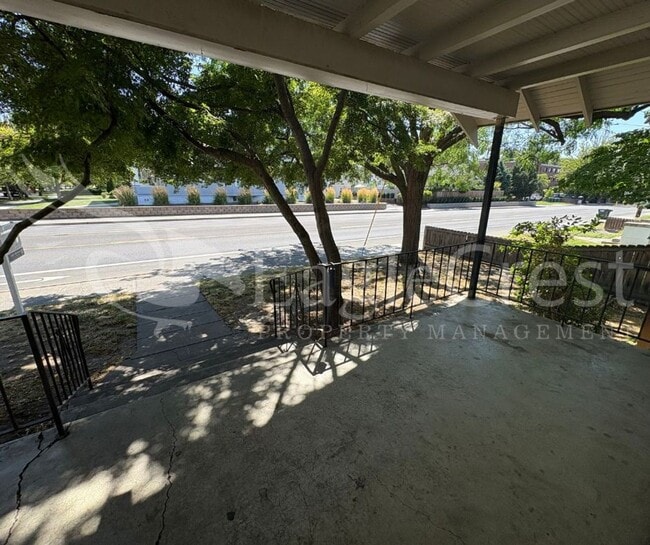 Photo - Large 8-Bedroom Home Across from Whitman C...