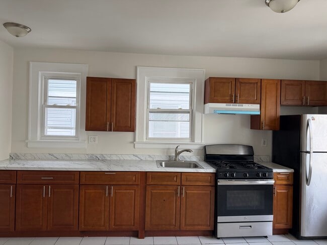 Photo - 65 Durand Pl Unit 2