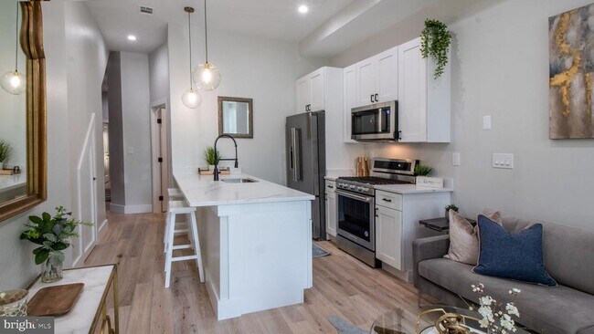Photo - 1239 5th St NW Unit 1