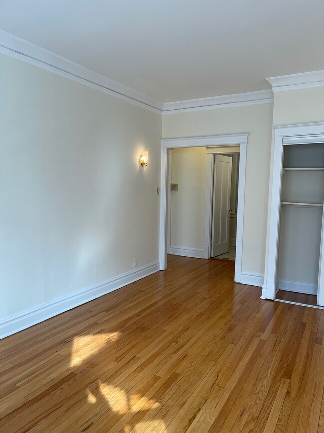 Photo - 6970 N Sheridan Rd Unidad ONE BED