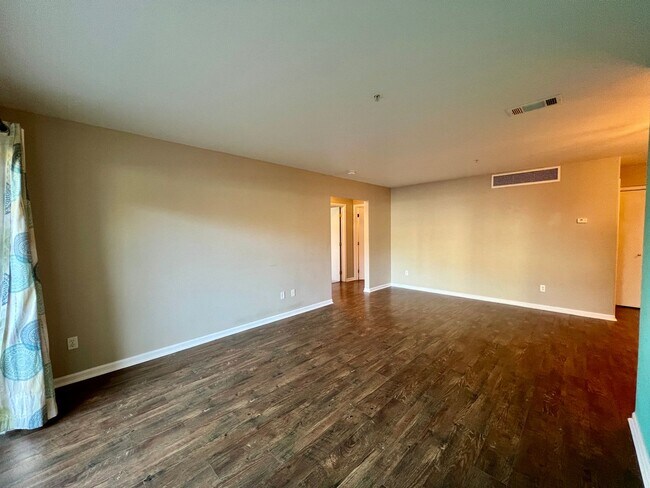 Photo - Condo for Rent in New Castle Unit A