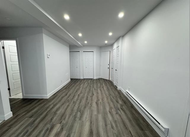 Photo - 720 Av. Marin