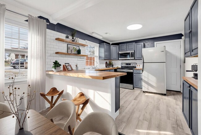 Photo - Cute and Cozy 2 bd/1 bath Home in Madison!