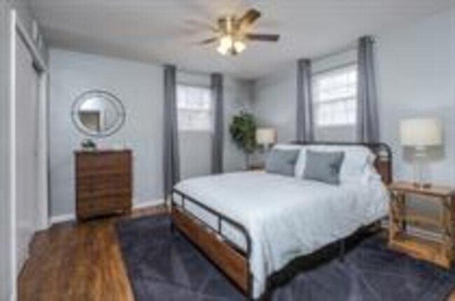 Photo - 8327 Lowell Ave