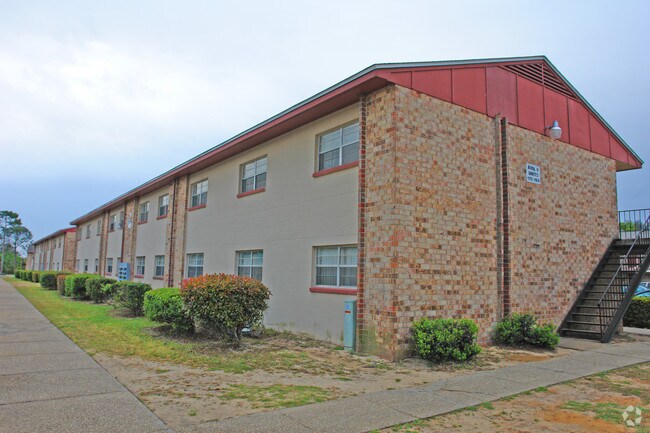 Photo - The Moorings Apartments