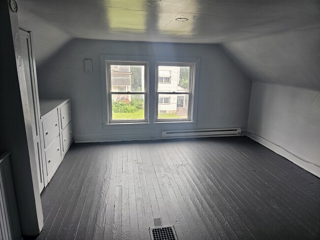 Photo - 953 Wells St Unit 2