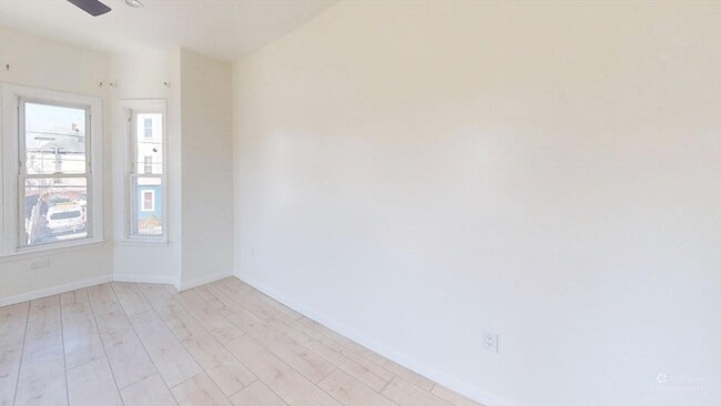 Photo - 45 Henry Ave Unidad 2