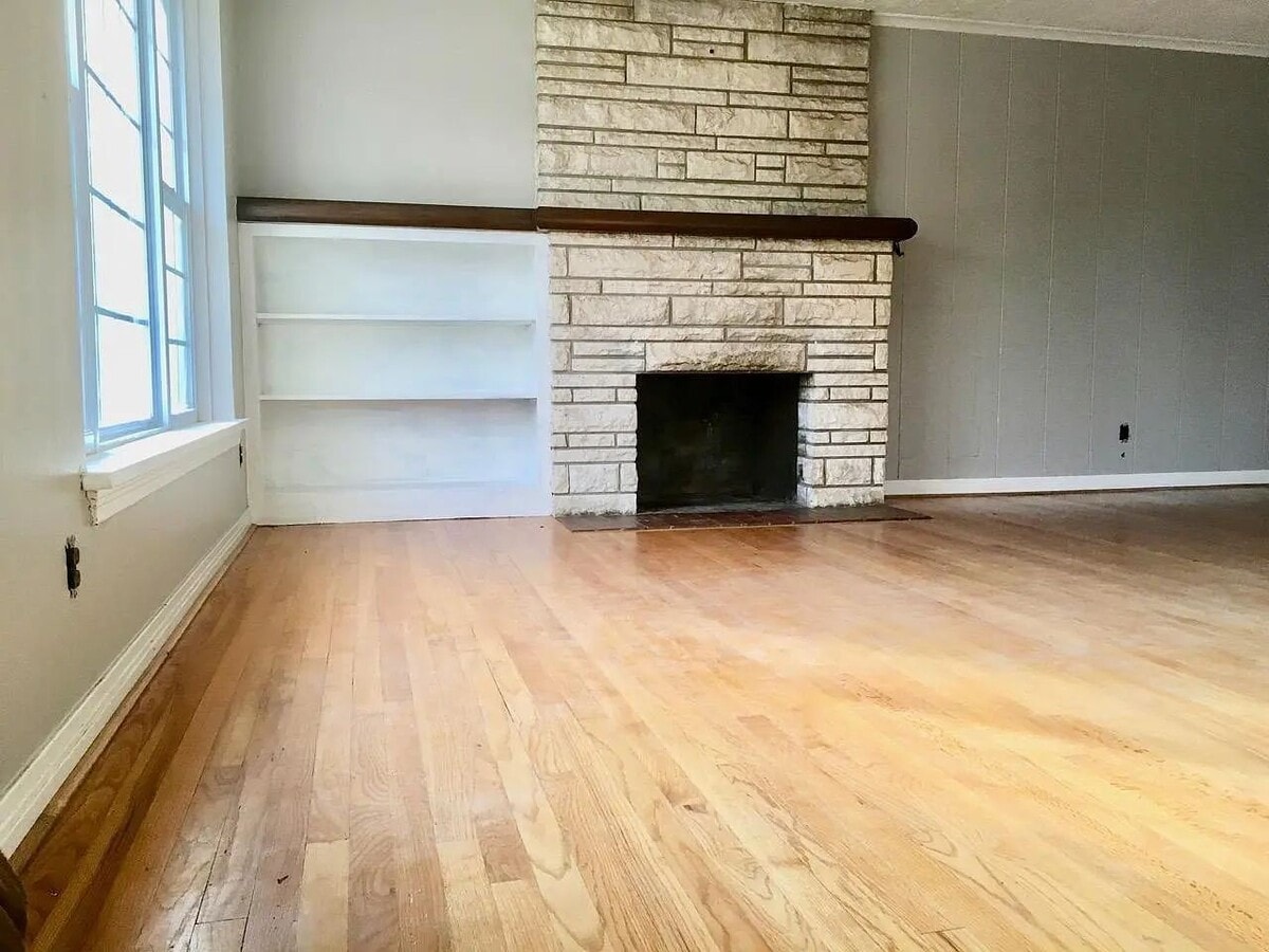 Photo - 1307 Melrose Dr