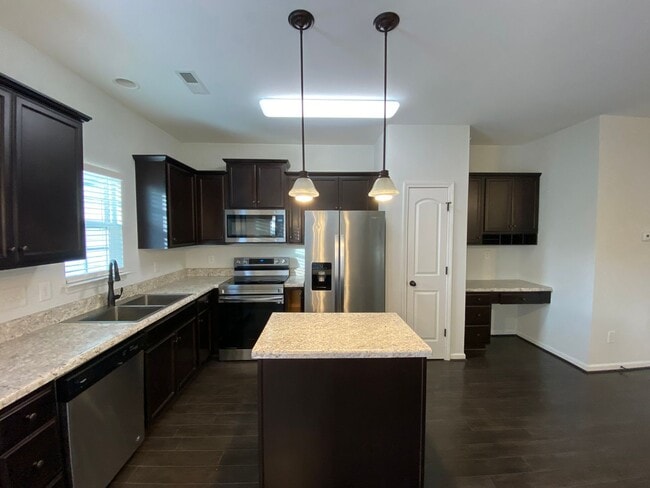 Photo - 5454 Farm House Trail