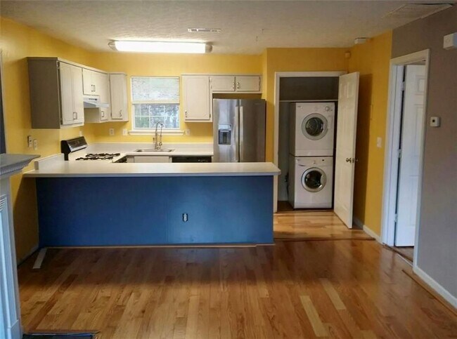 Photo - 2023 Sitser Ln Unit C