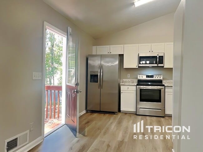 Photo - 235 Princeton Way