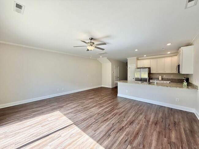 Photo - 6924 Thalweg Dr