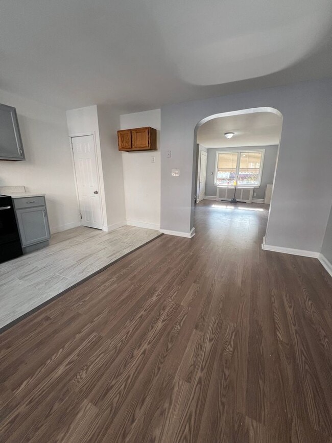 Photo - 3-Bedroom House for Rent!