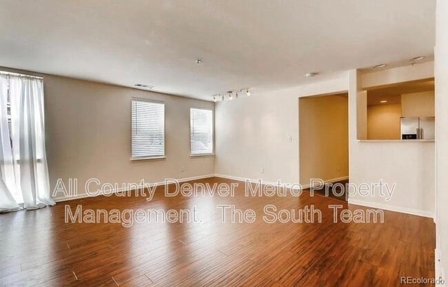Building Photo - 5201 S Fox St Unit 101
