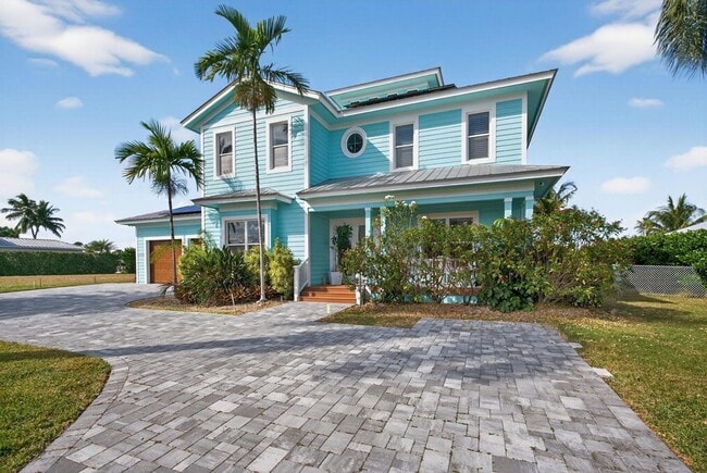 Photo - 8551 SE Driftwood St