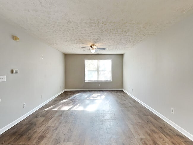 Photo - 8304 Fairington Village Dr