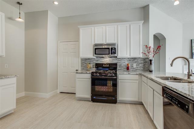 3708 Villanova Dr