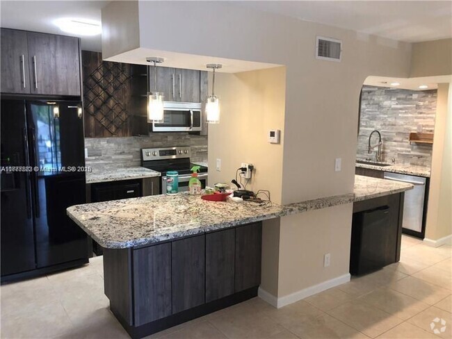 Building Photo - 805 SW 30th St Rental